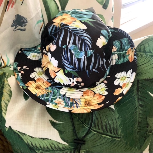 New Hurley Beach Boonie Vented Quick Dry Hat Adult Size S/M TROPICAL CAMO - Picture 2 of 7